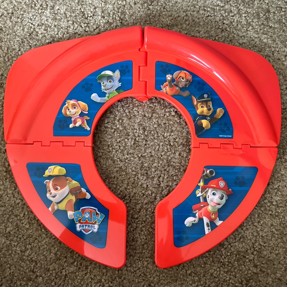 Foldable travel paw patrol potty seat
